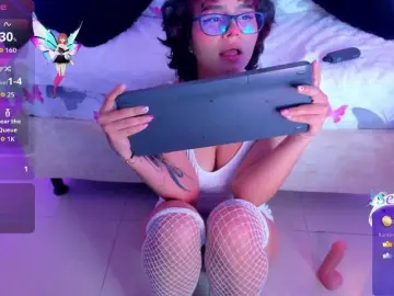 MeeyLee  live sex cam
