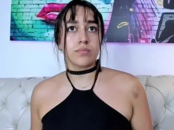Evellyn  live sex cam