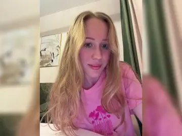 Likachkaa  live sex cam