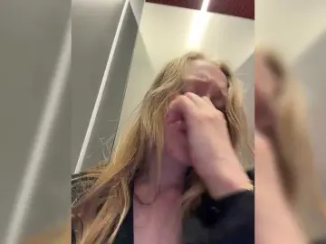 Likachkaa  live sex cam