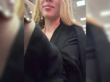 Likachkaa  live sex cam