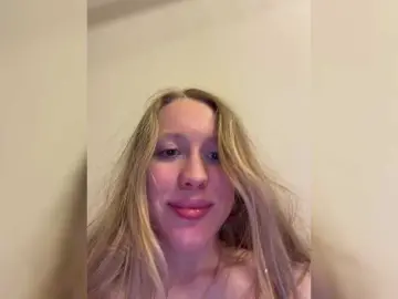 Likachkaa  live sex cam