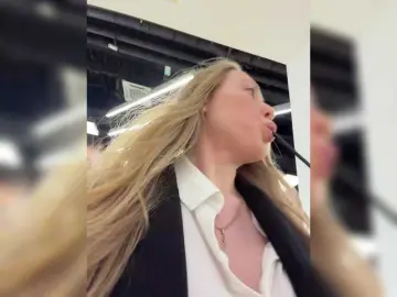 Likachkaa  live sex cam