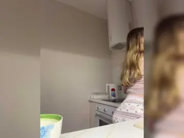 Likachkaa  live sex cam