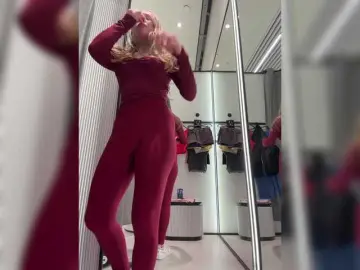 Likachkaa  live sex cam