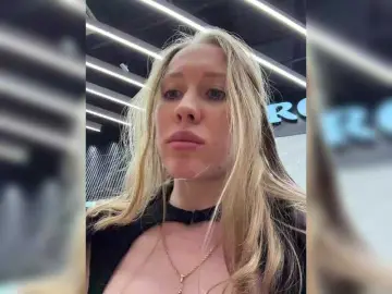 Likachkaa  live sex cam