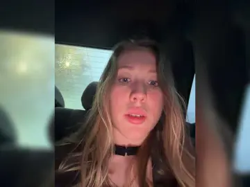 Likachkaa  live sex cam