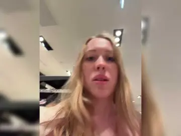 Likachkaa  live sex cam