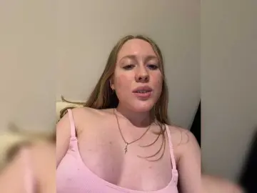 Likachkaa  live sex cam