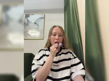 Likachkaa  live sex cam