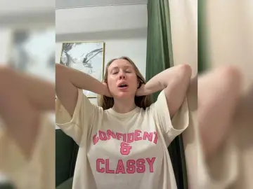 Likachkaa  live sex cam