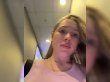 Likachkaa  live sex cam