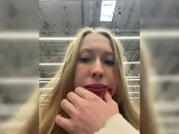 Likachkaa  live sex cam