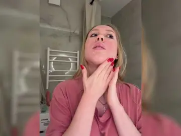 Likachkaa  live sex cam