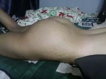 Plumnjuicy  live sex cam