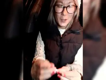 Timide-girl7  live sex cam