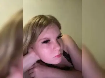 Amelia2004  live sex cam