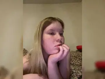 Amelia2004  live sex cam