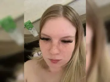 Amelia2004  live sex cam