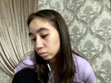 ClaudiaChouinard  live sex cam