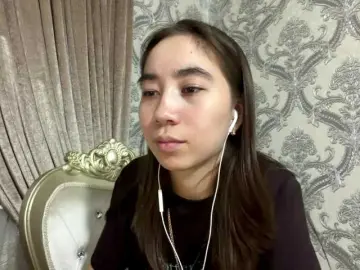 ClaudiaChouinard  live sex cam