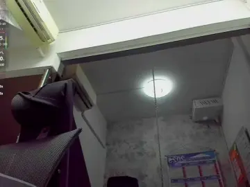 RedHeadSusy  live sex cam