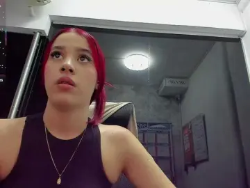 RedHeadSusy  live sex cam