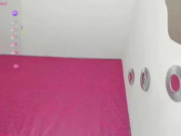 RedHeadSusy  live sex cam