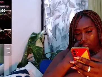 SavannaRichards  live sex cam