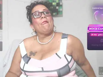 Birdydavis69  live sex cam