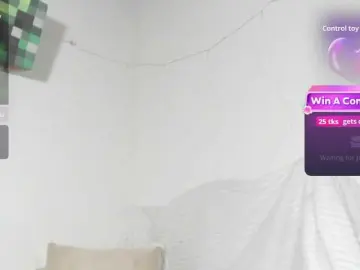 Birdydavis69  live sex cam