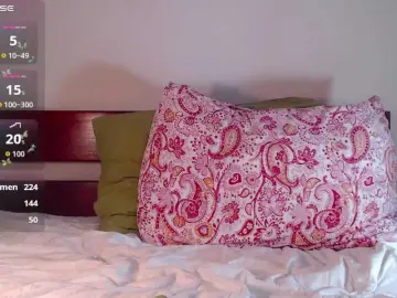 Rococo-basilisk  live sex cam