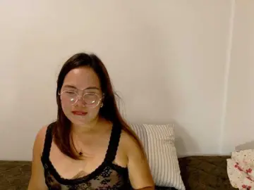 Kristel17  live sex cam
