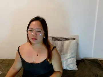 Kristel17  live sex cam