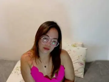 Kristel17  live sex cam