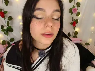 Cutee-andrea1  live sex cam