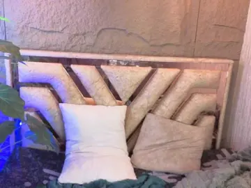 Nyanyadolls  live sex cam