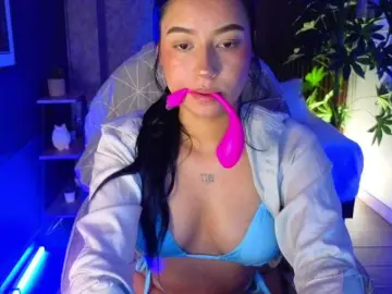 Nyanyadolls  live sex cam