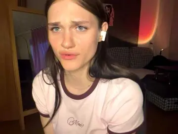 BobbyeMurrah  live sex cam