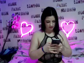 Byahootgyrl  live sex cam
