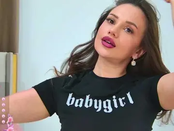 EmilyNovaa  live sex cam