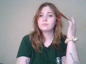 Foxyarty  live sex cam