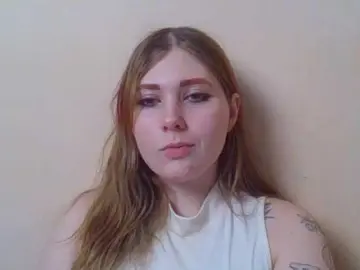 Foxyarty  live sex cam