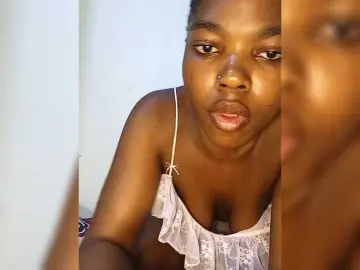 Glowgoddes  live sex cam