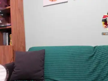 Malina2012  live sex cam