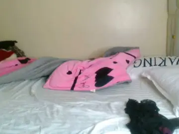 Bustymelons69  live sex cam