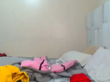 Bustymelons69  live sex cam