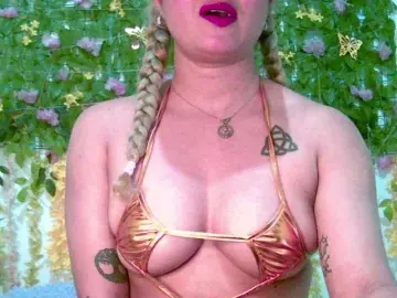 Crystal25  live sex cam