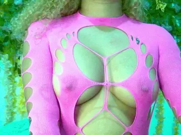 Crystal25  live sex cam