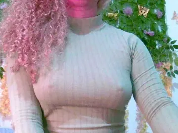 Crystal25  live sex cam